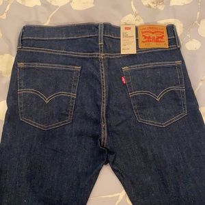 Levi’s 513 Slim Straights jeans